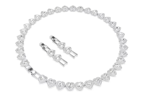 Free Ariana Grande x Swarovski Necklace