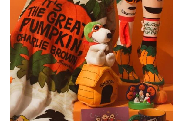 Win a Peanuts Halloween Bundle